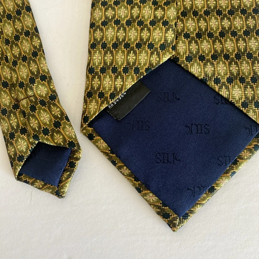 Boston Traders Men Classic Necktie 100%‎ Silk Black Yellow Gold Tiny Flower 90s